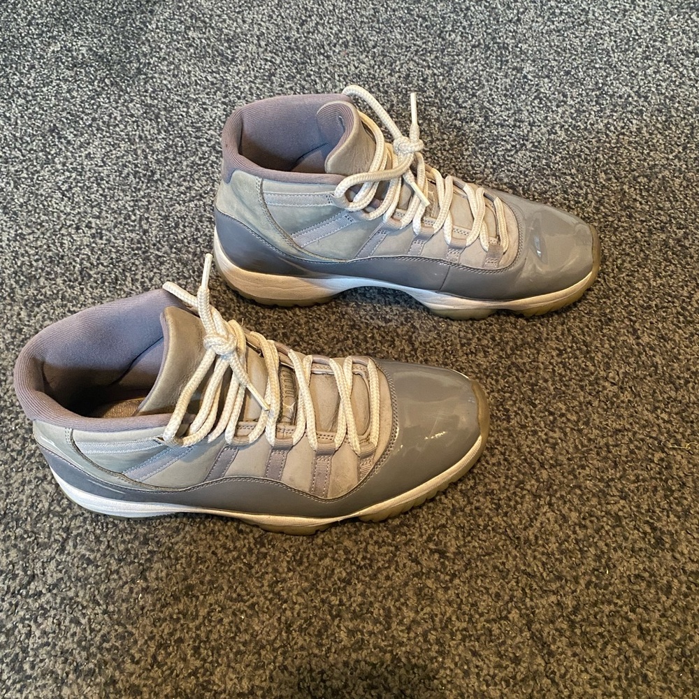 Men cool greys Jordan 11